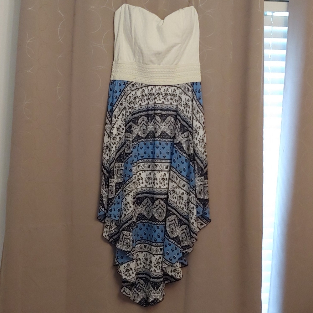 Strapless dress